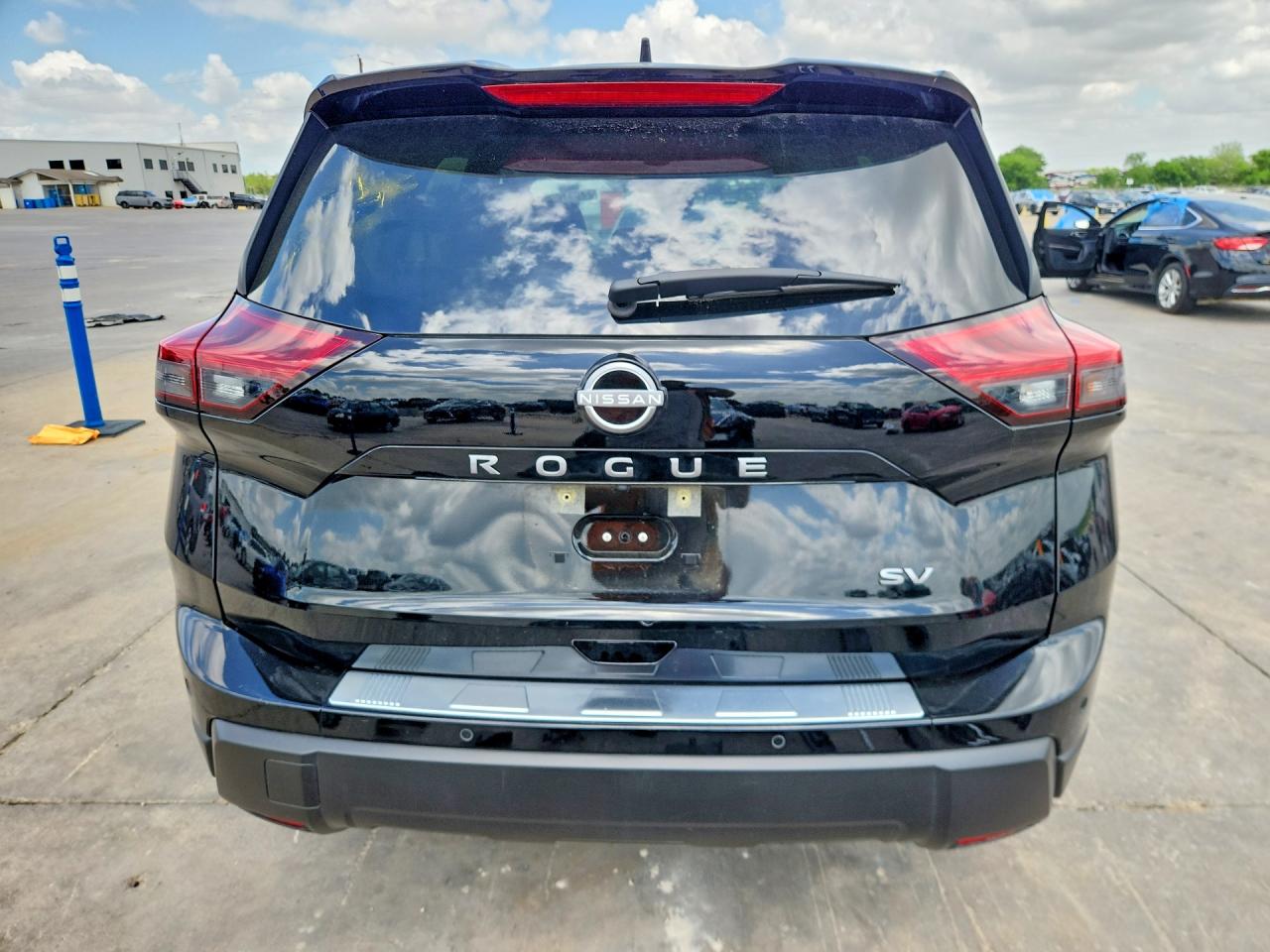 2024 NISSAN ROGUE