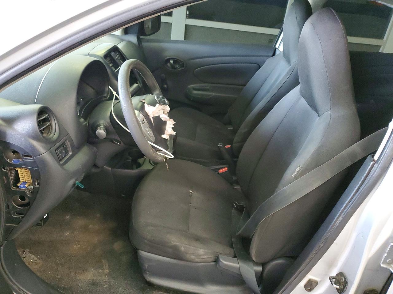 2016 NISSAN VERSA