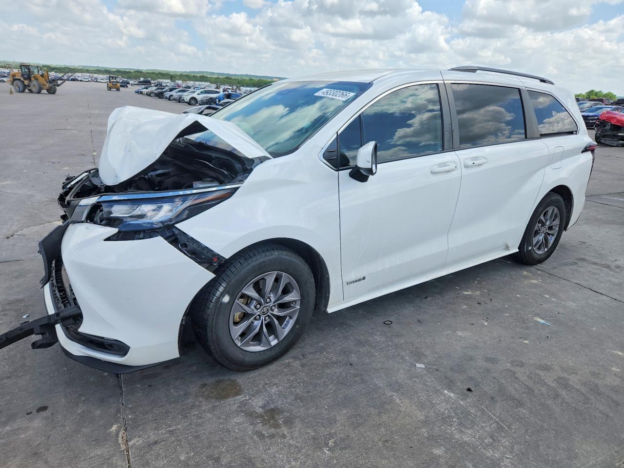 2021 TOYOTA SIENNA