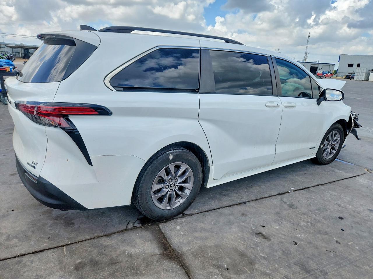 2021 TOYOTA SIENNA
