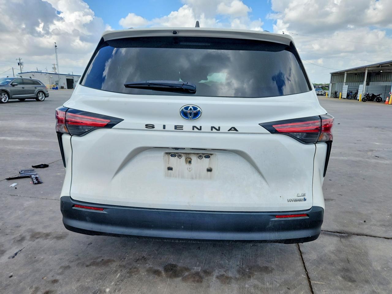 2021 TOYOTA SIENNA