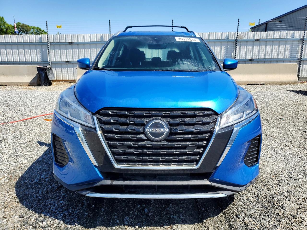 2024 NISSAN KICKS