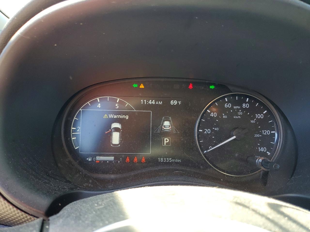 2024 NISSAN KICKS