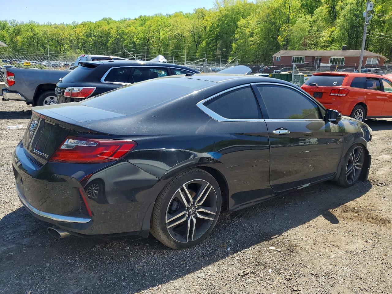 2017 HONDA ACCORD