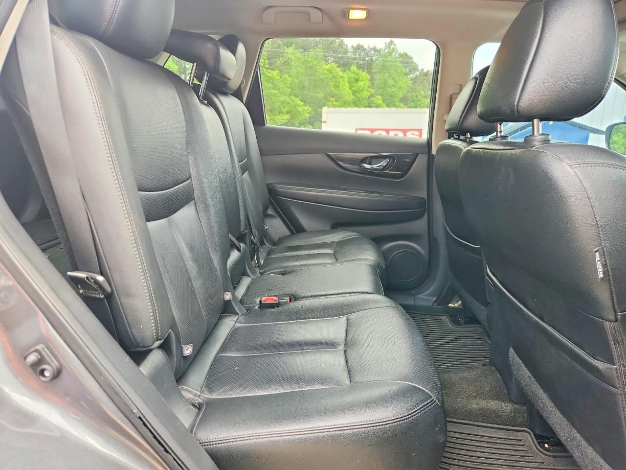 2017 NISSAN ROGUE