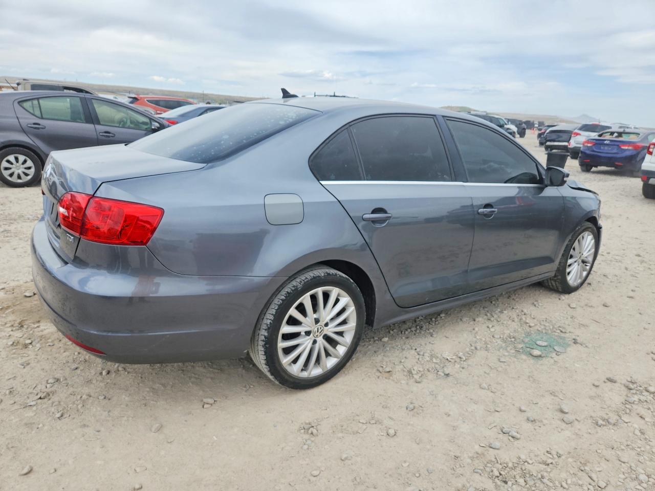 2013 VOLKSWAGEN JETTA