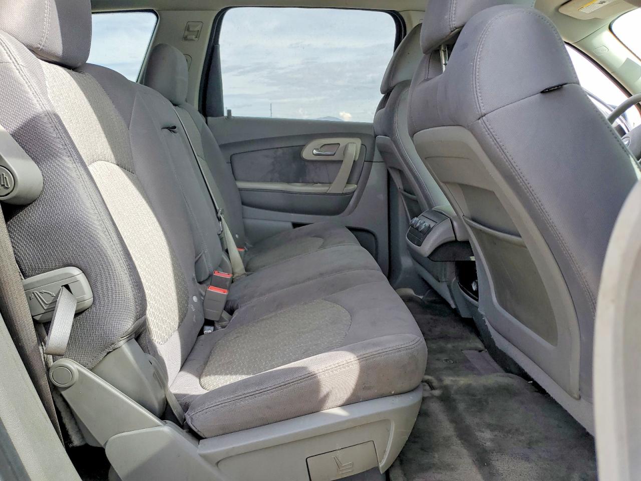 2010 CHEVROLET TRAVERSE