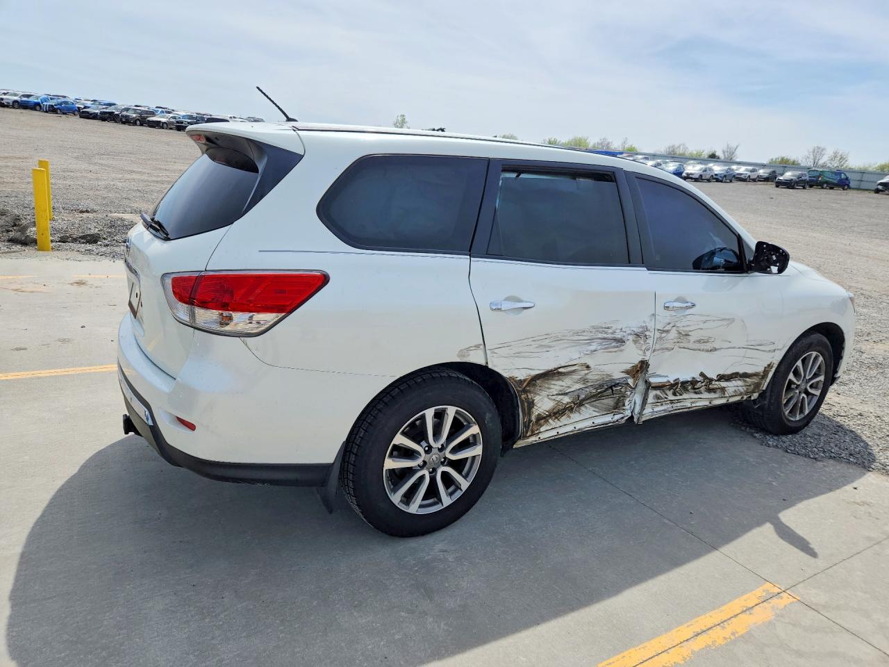 2015 NISSAN PATHFINDER