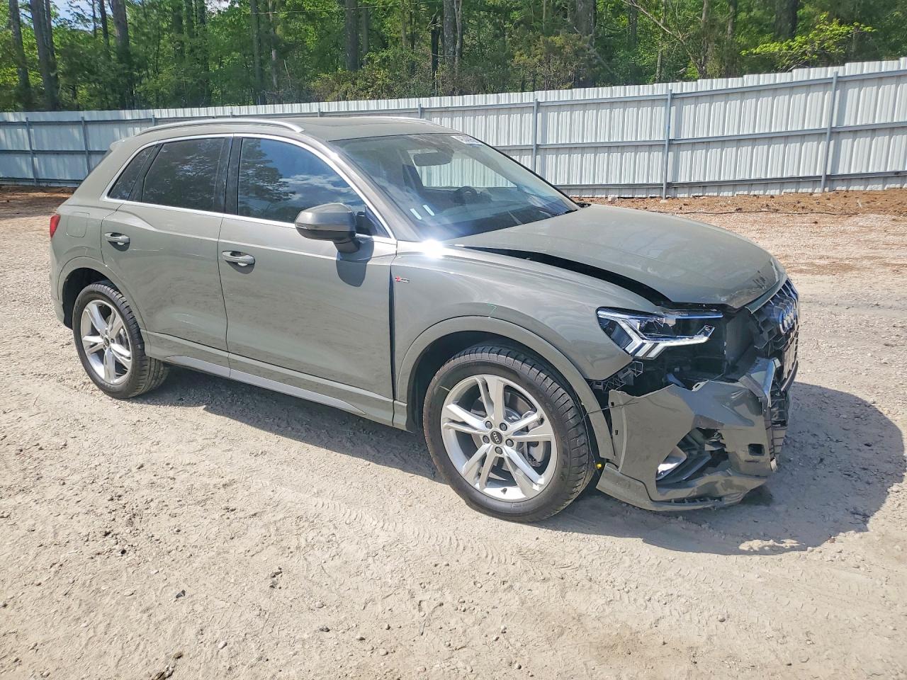 2024 AUDI Q3