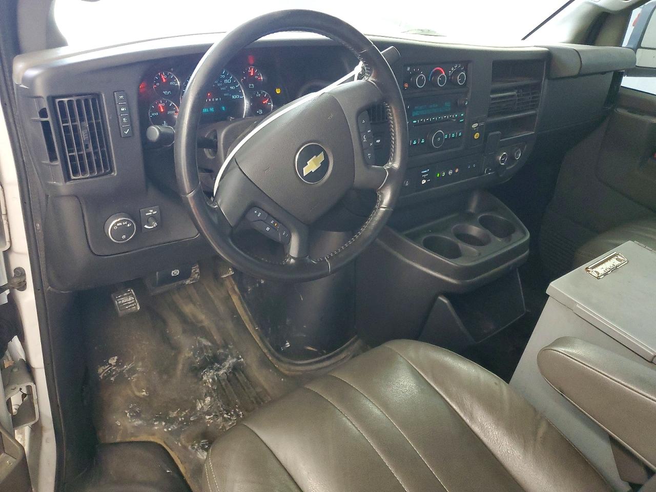 2020 CHEVROLET EXPRESS