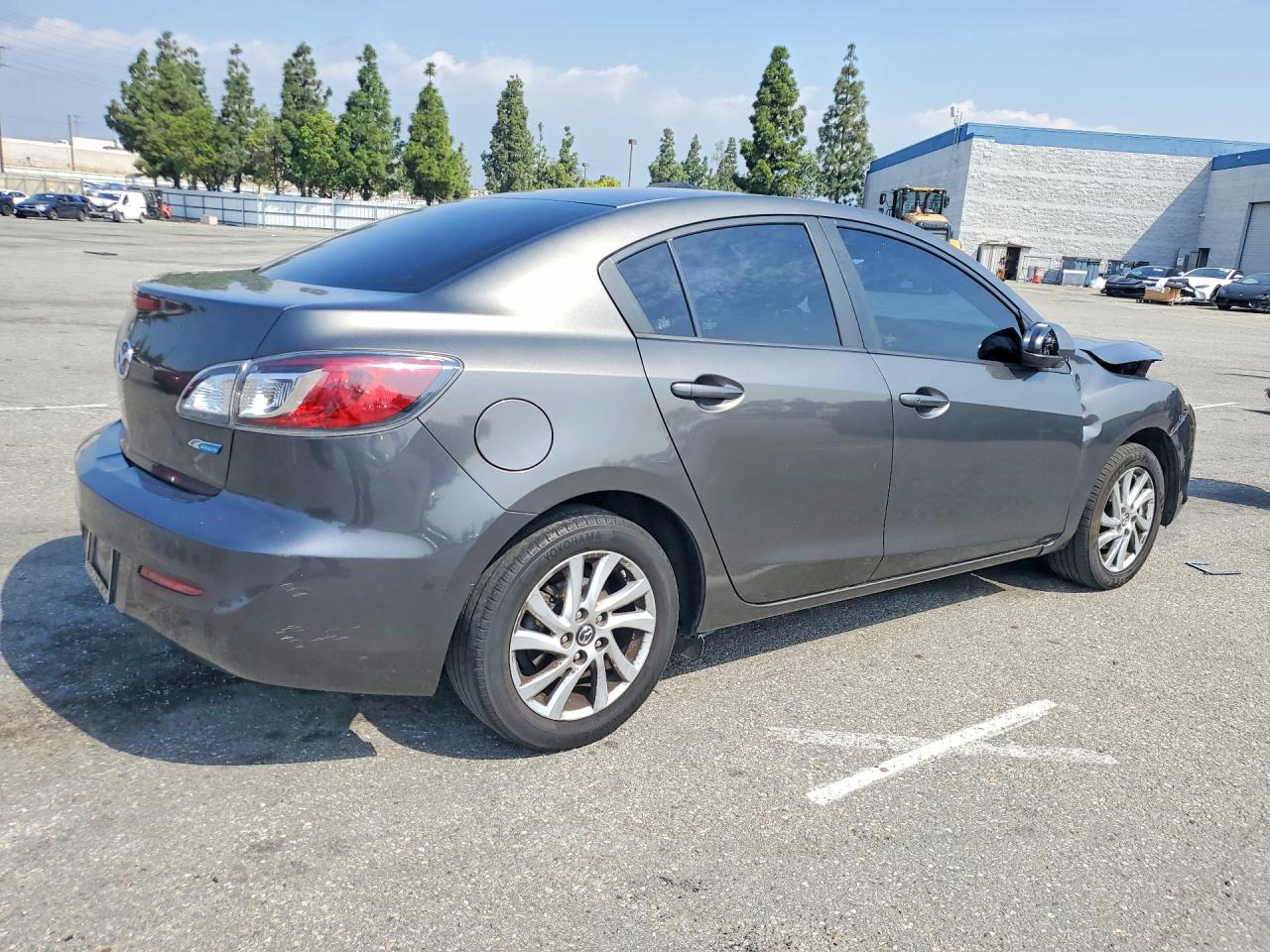 2013 MAZDA 3