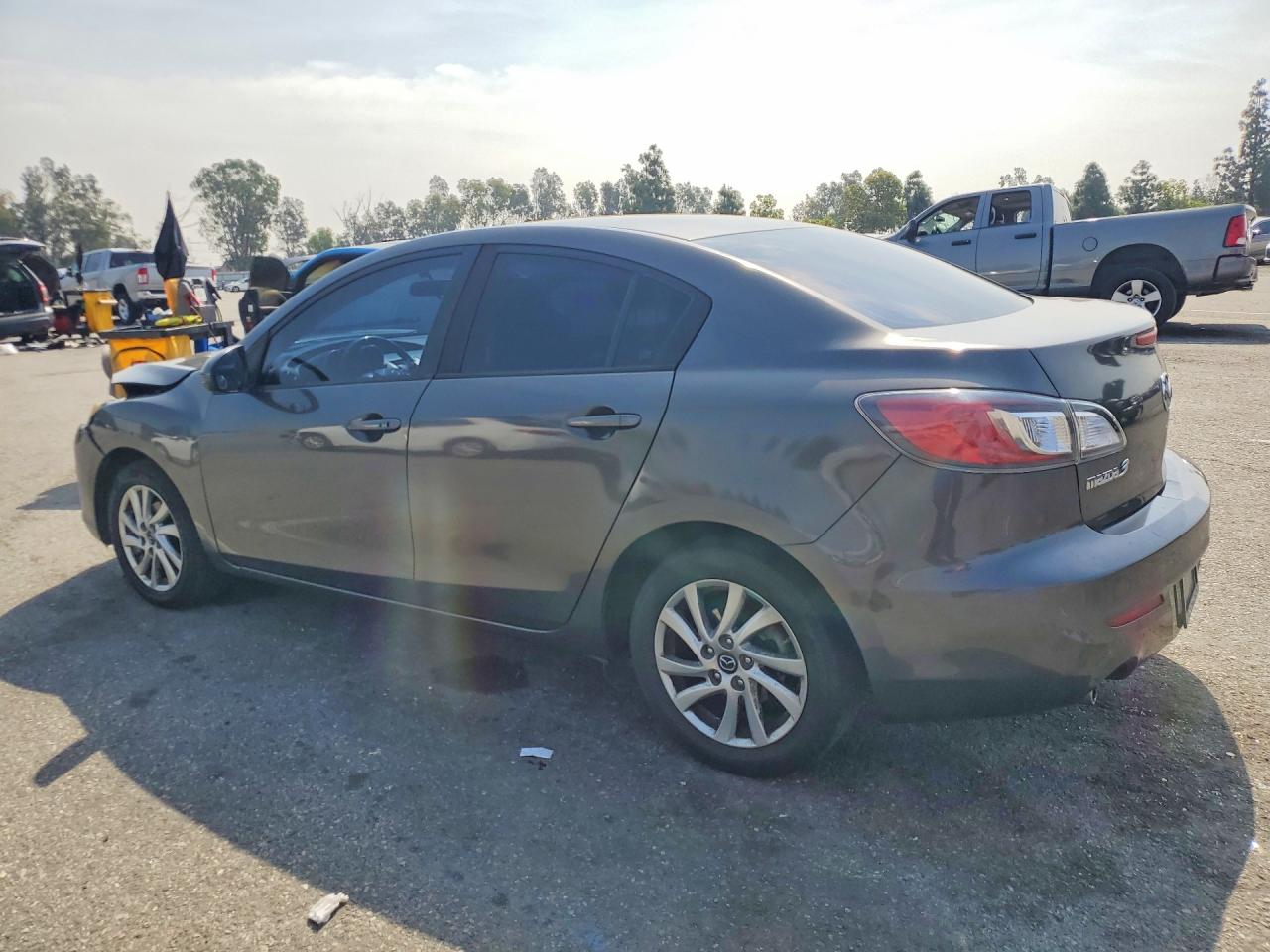 2013 MAZDA 3