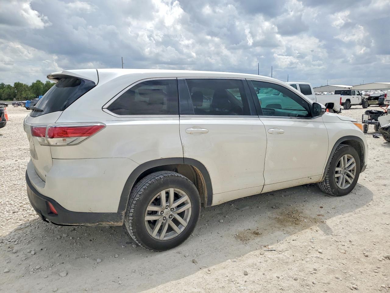 2014 TOYOTA HIGHLANDER