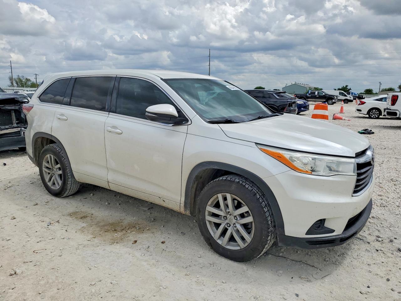 2014 TOYOTA HIGHLANDER