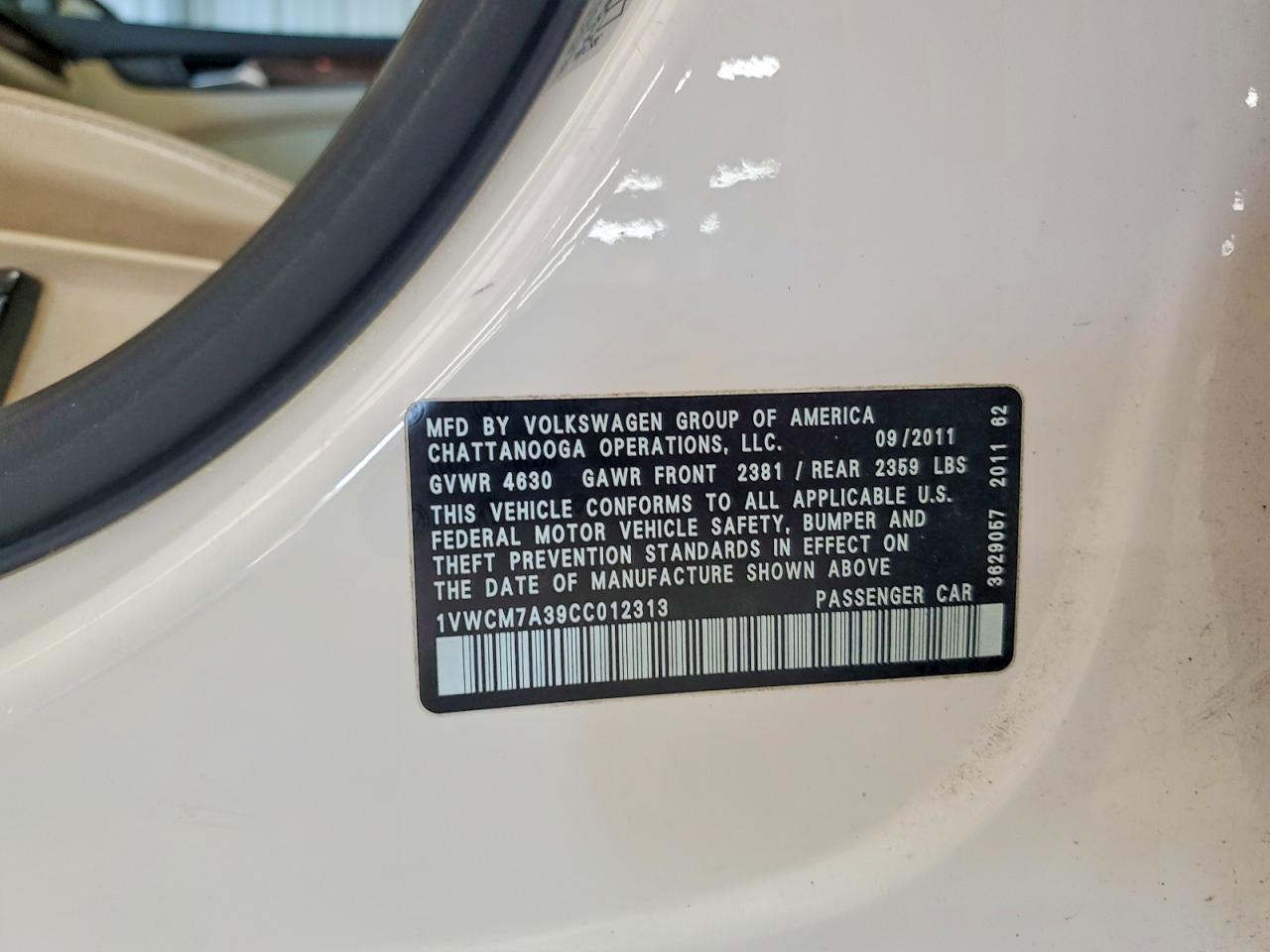 2012 VOLKSWAGEN PASSAT