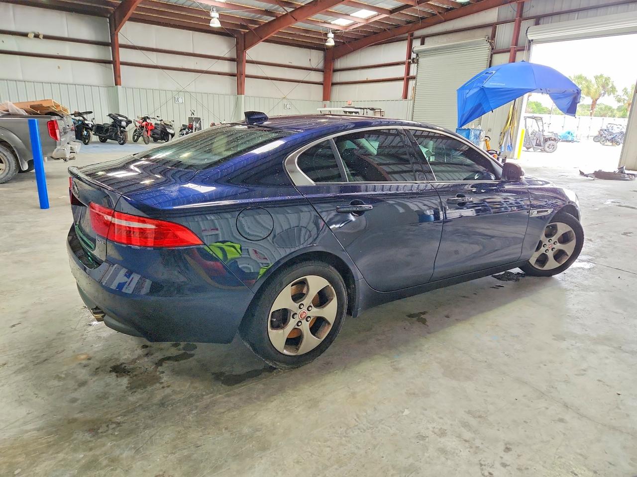 2017 JAGUAR XE
