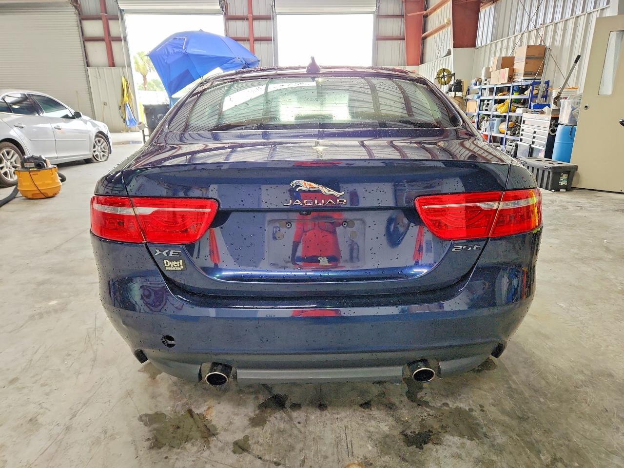 2017 JAGUAR XE
