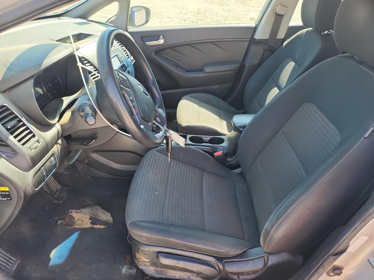 2017 KIA FORTE