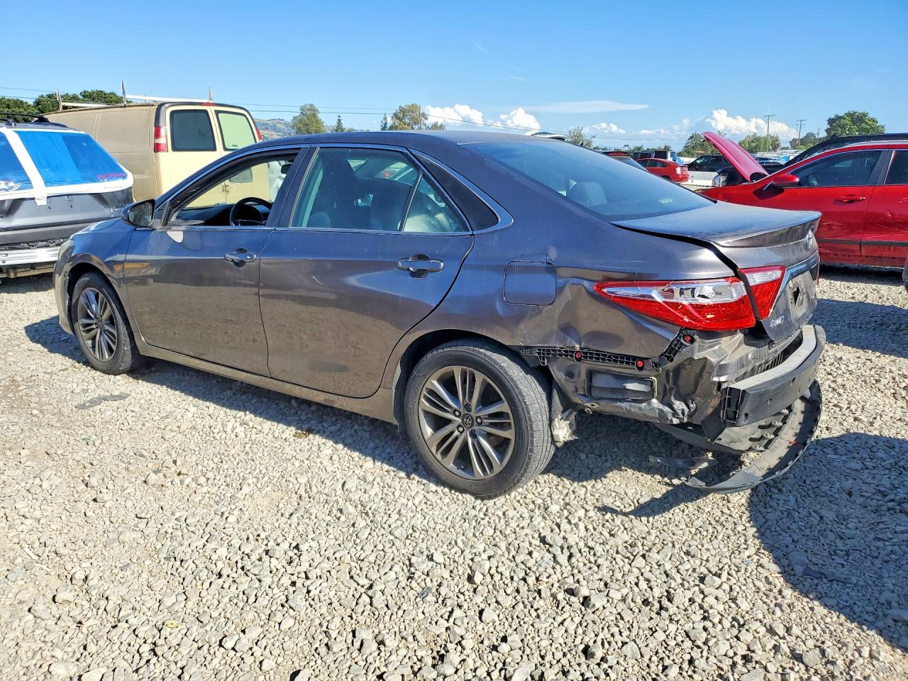 2016 TOYOTA CAMRY