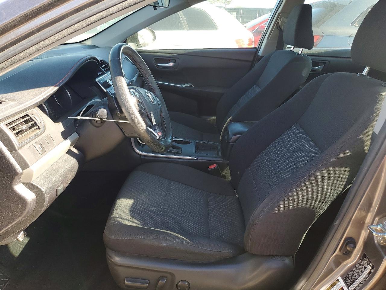 2016 TOYOTA CAMRY