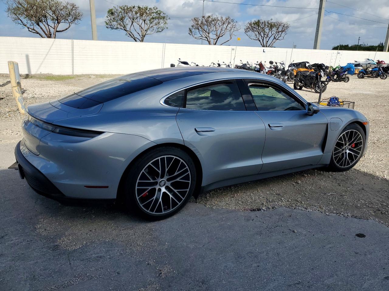 2020 PORSCHE TAYCAN
