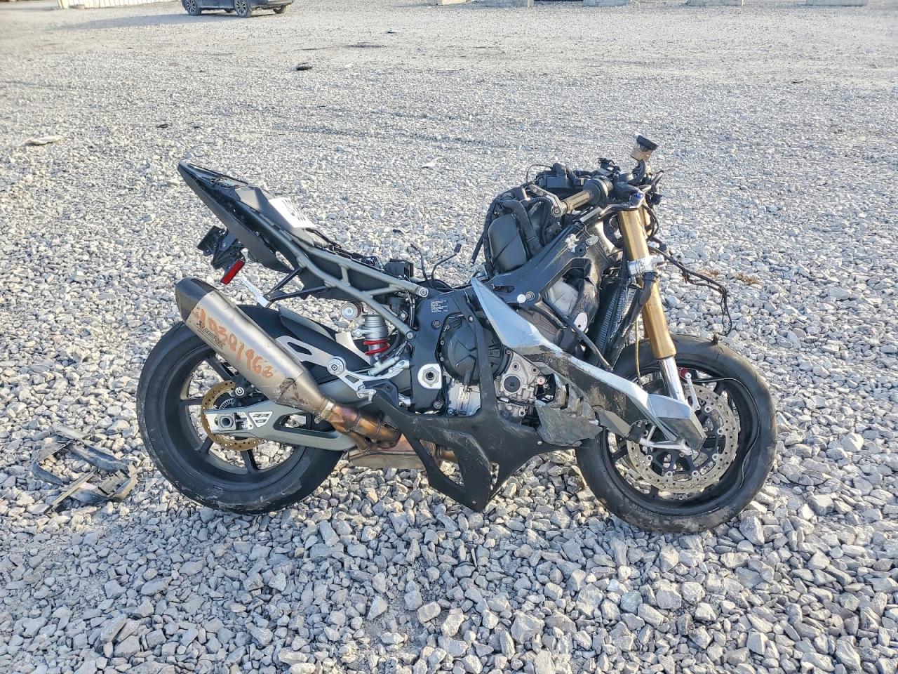 2025 BMW S