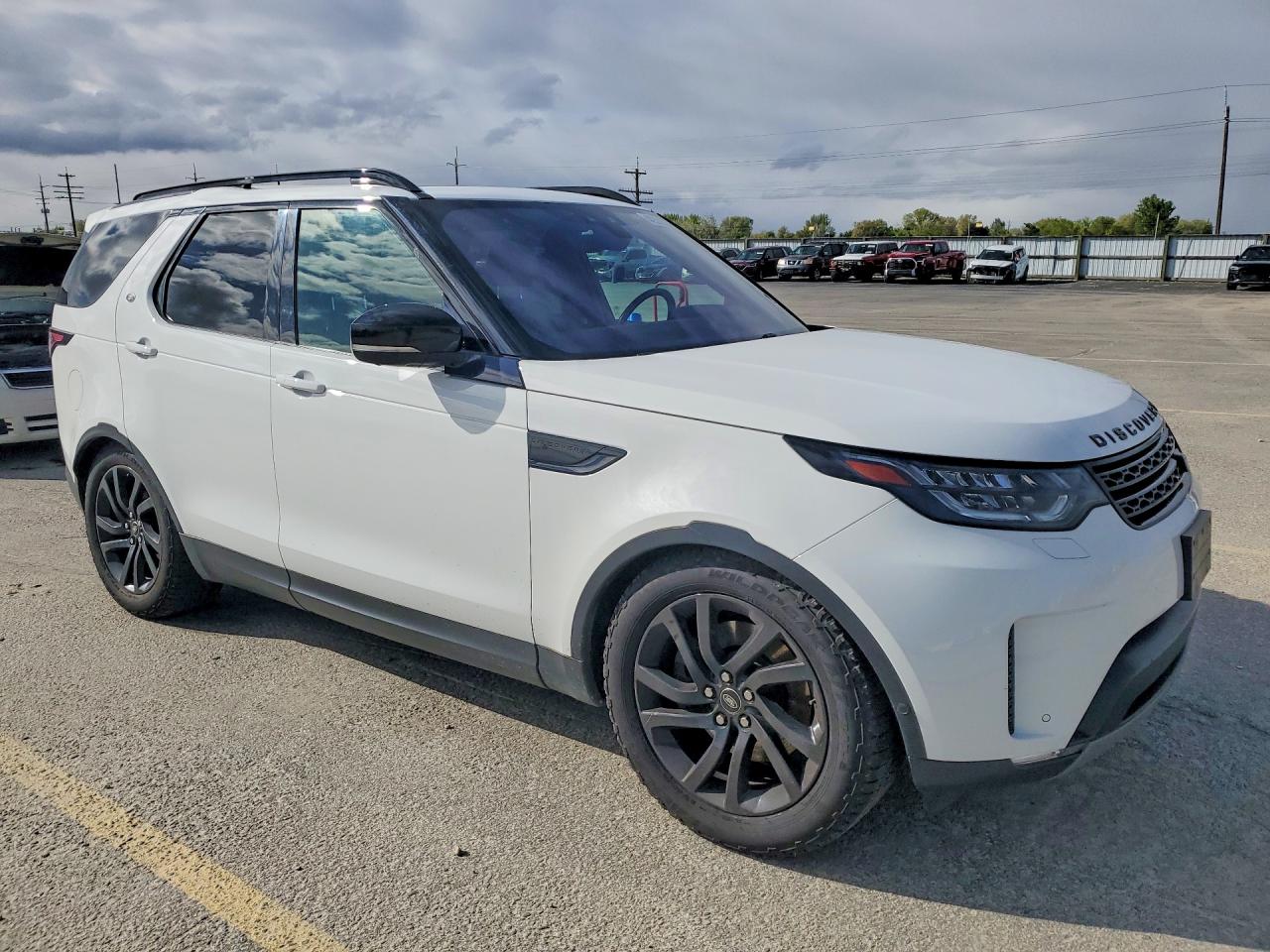 2017 LAND ROVER DISCOVERY
