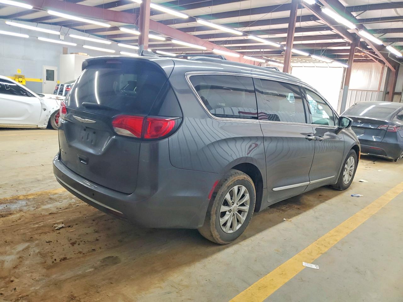 2017 CHRYSLER PACIFICA
