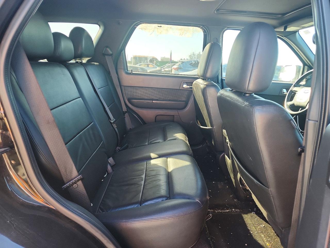 2010 FORD ESCAPE