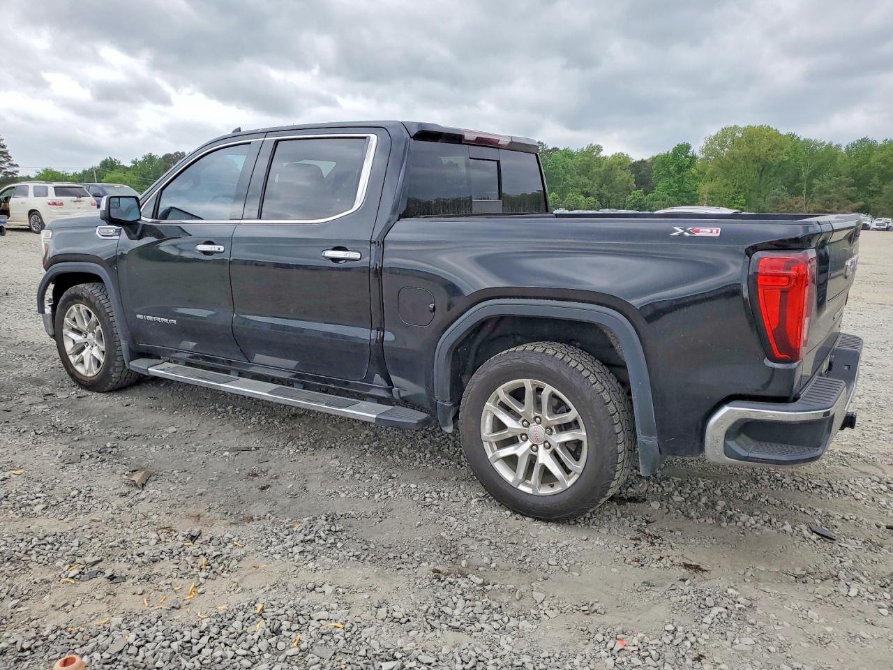 2021 GMC SIERRA