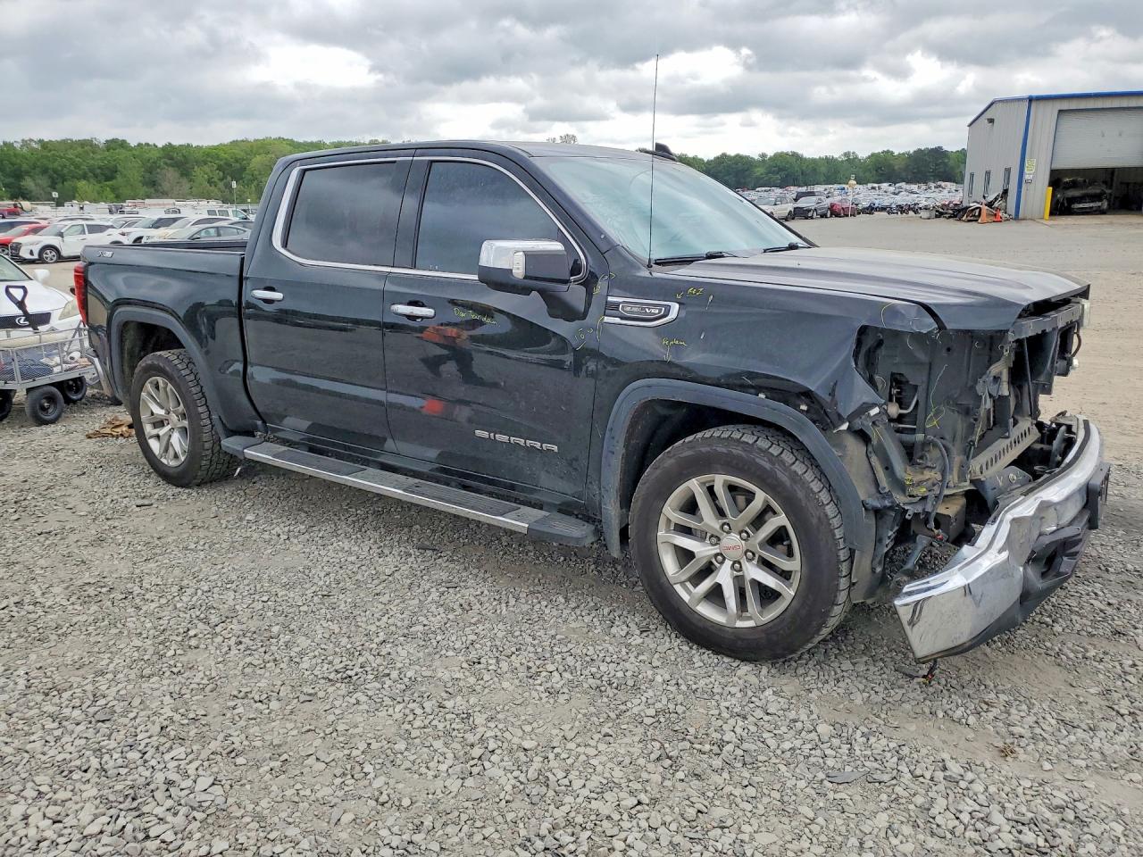 2021 GMC SIERRA