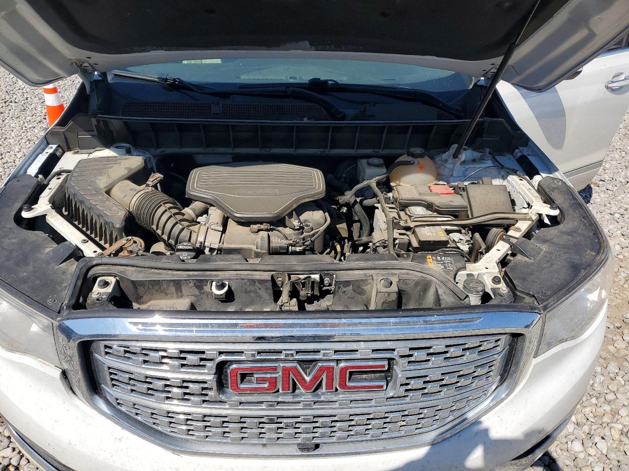2017 GMC ACADIA DEN