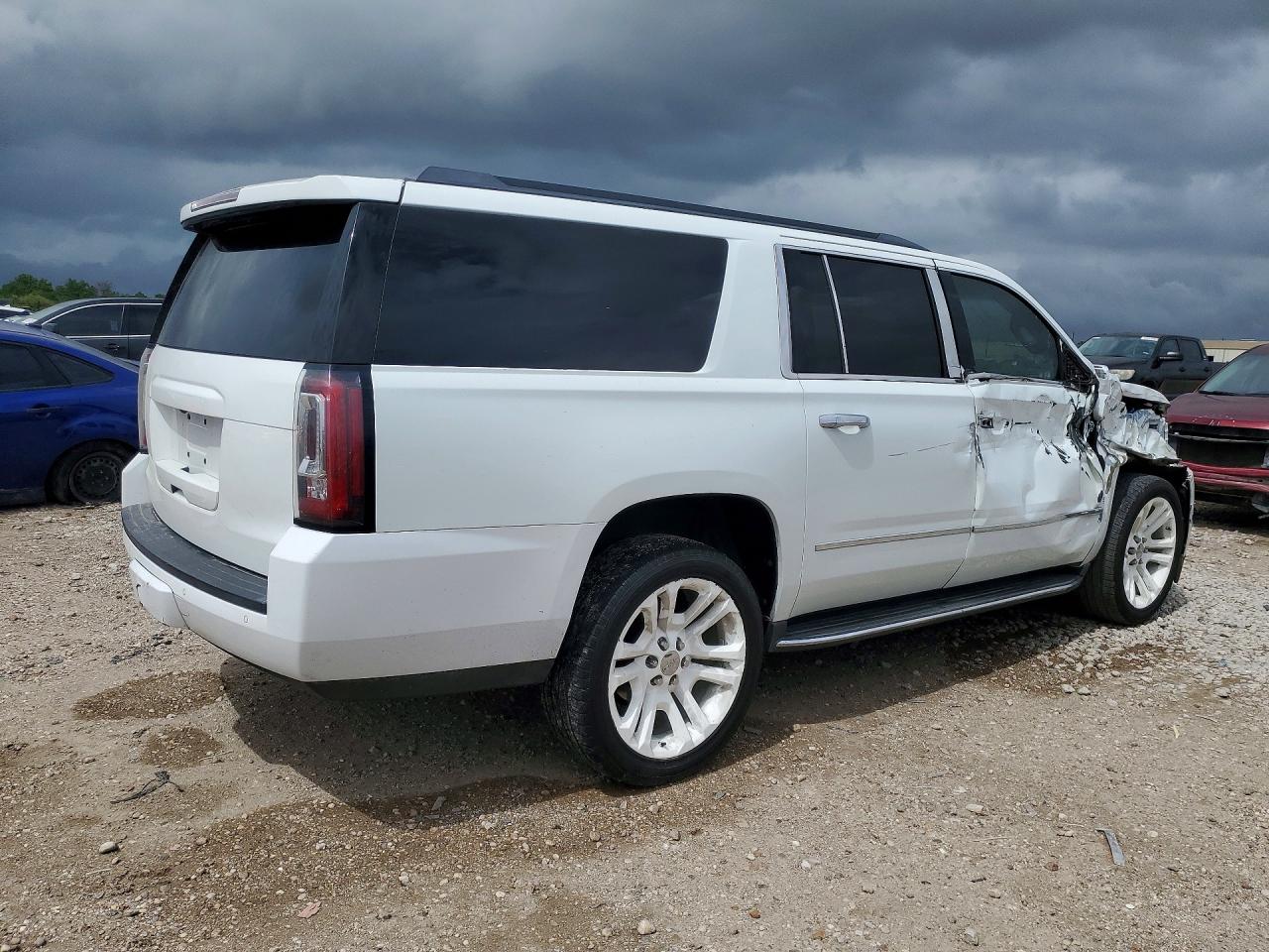 2016 GMC YUKON
