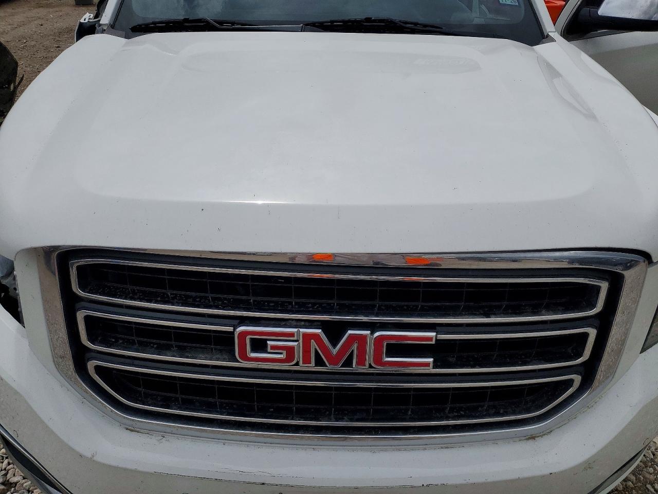2016 GMC YUKON