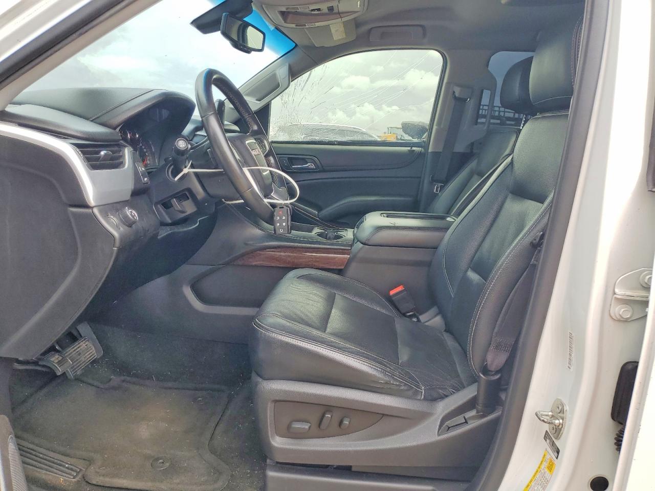 2016 GMC YUKON