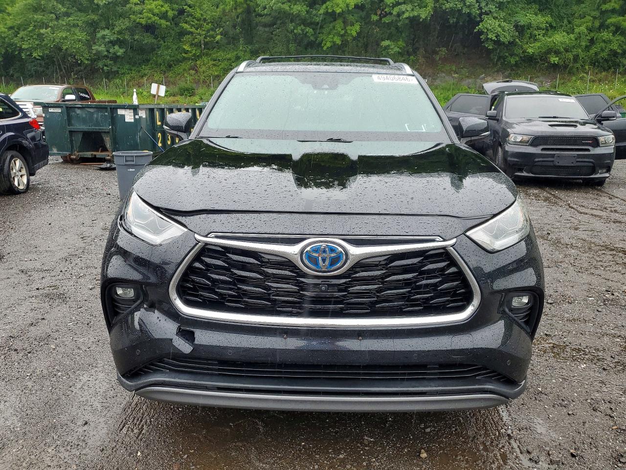 2021 TOYOTA HIGHLANDER