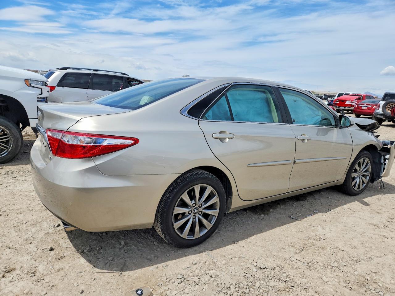 2017 TOYOTA CAMRY