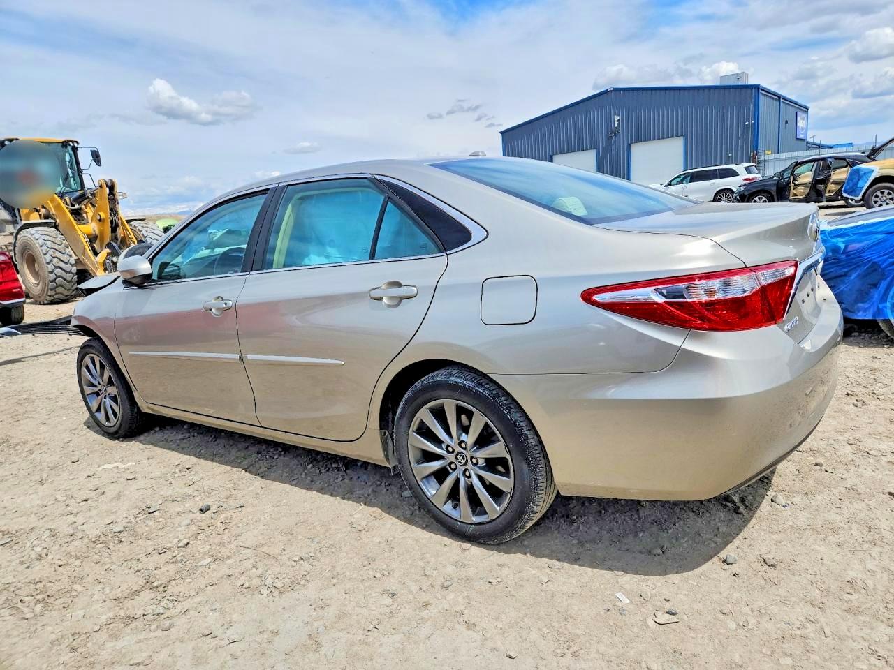 2017 TOYOTA CAMRY