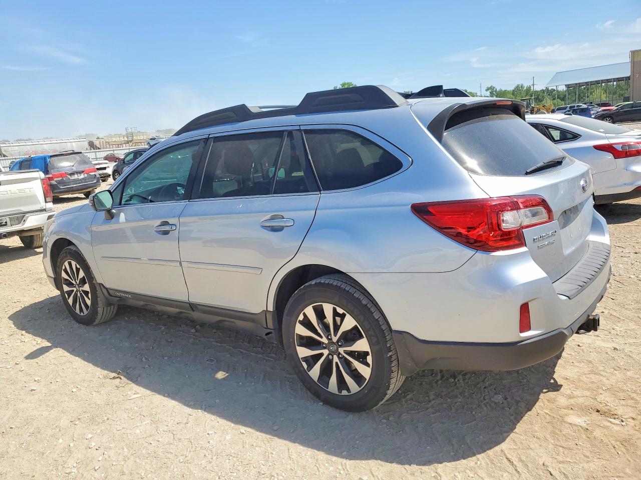 2016 SUBARU OUTBACK