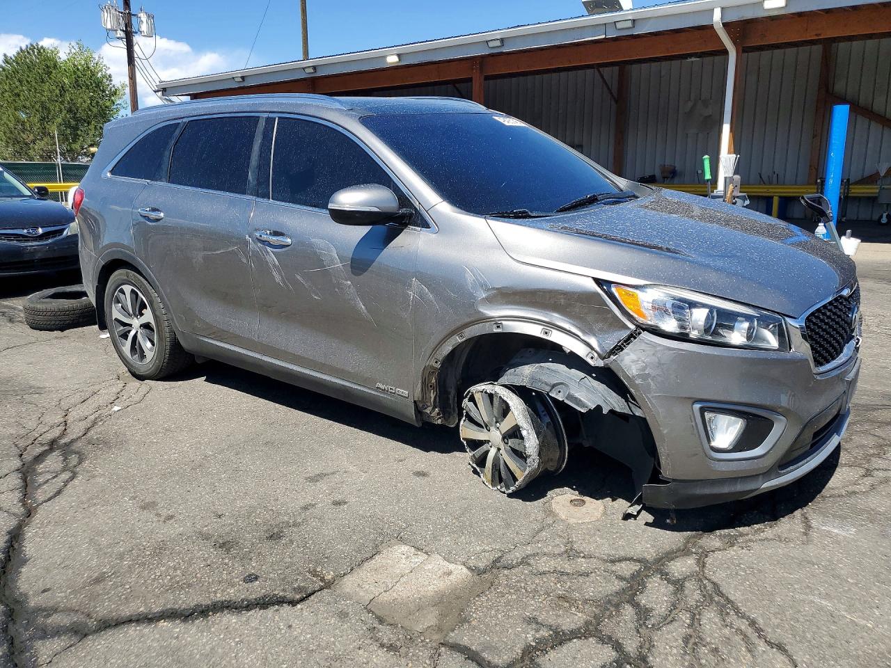 2016 KIA SORENTO