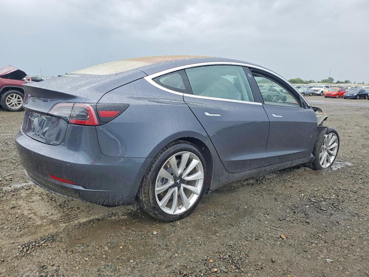 2018 TESLA MODEL 3
