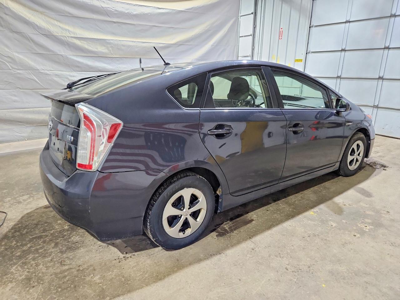 2015 TOYOTA PRIUS