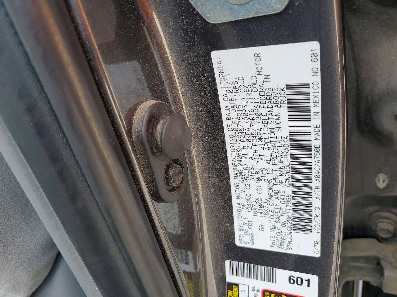 2011 TOYOTA TACOMA