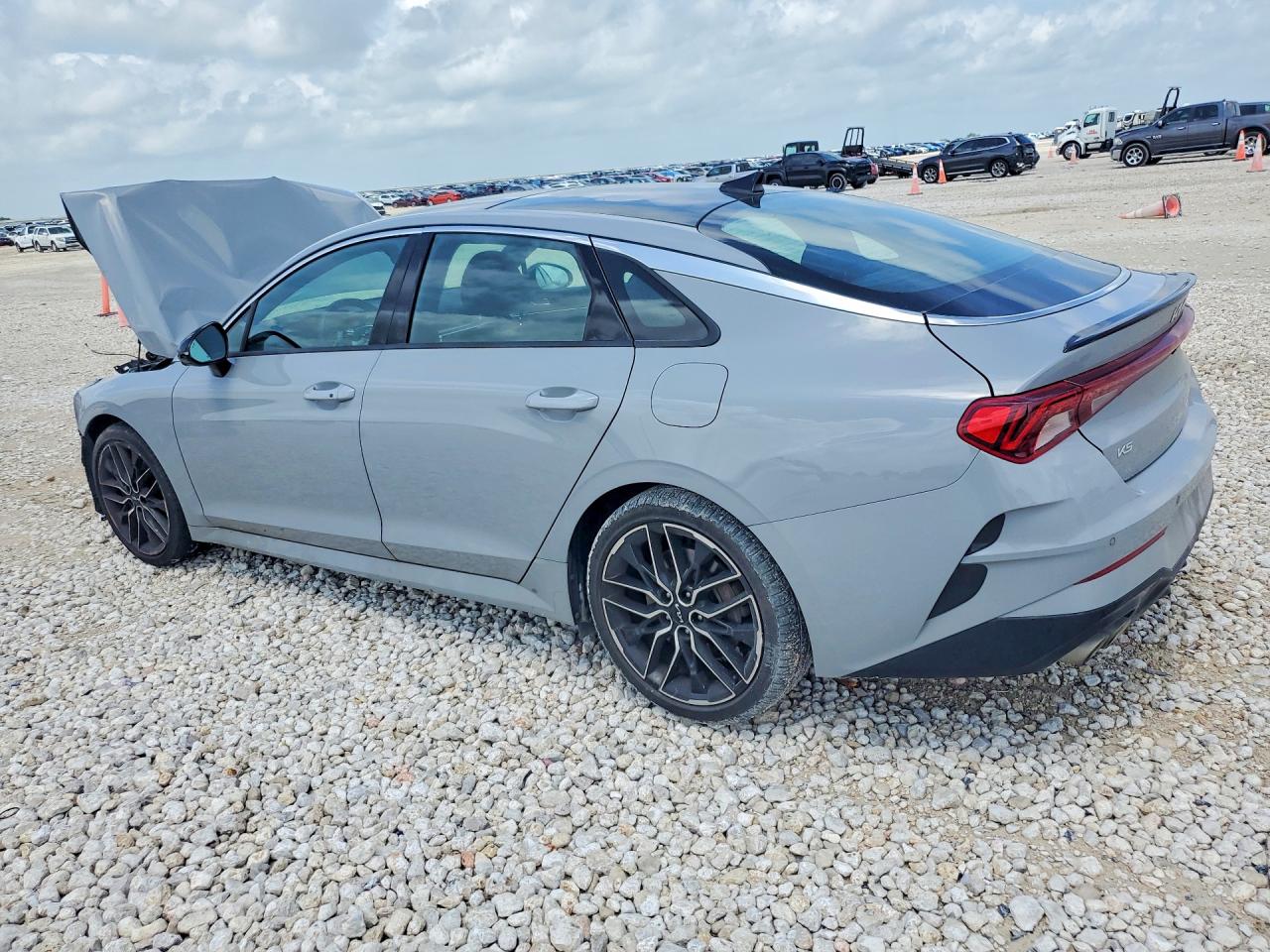 2023 KIA K5