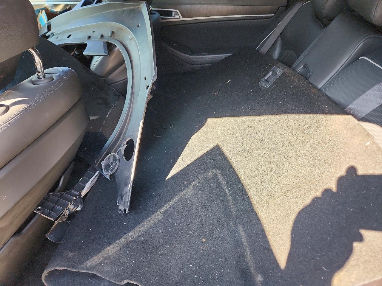 2015 HYUNDAI GENESIS