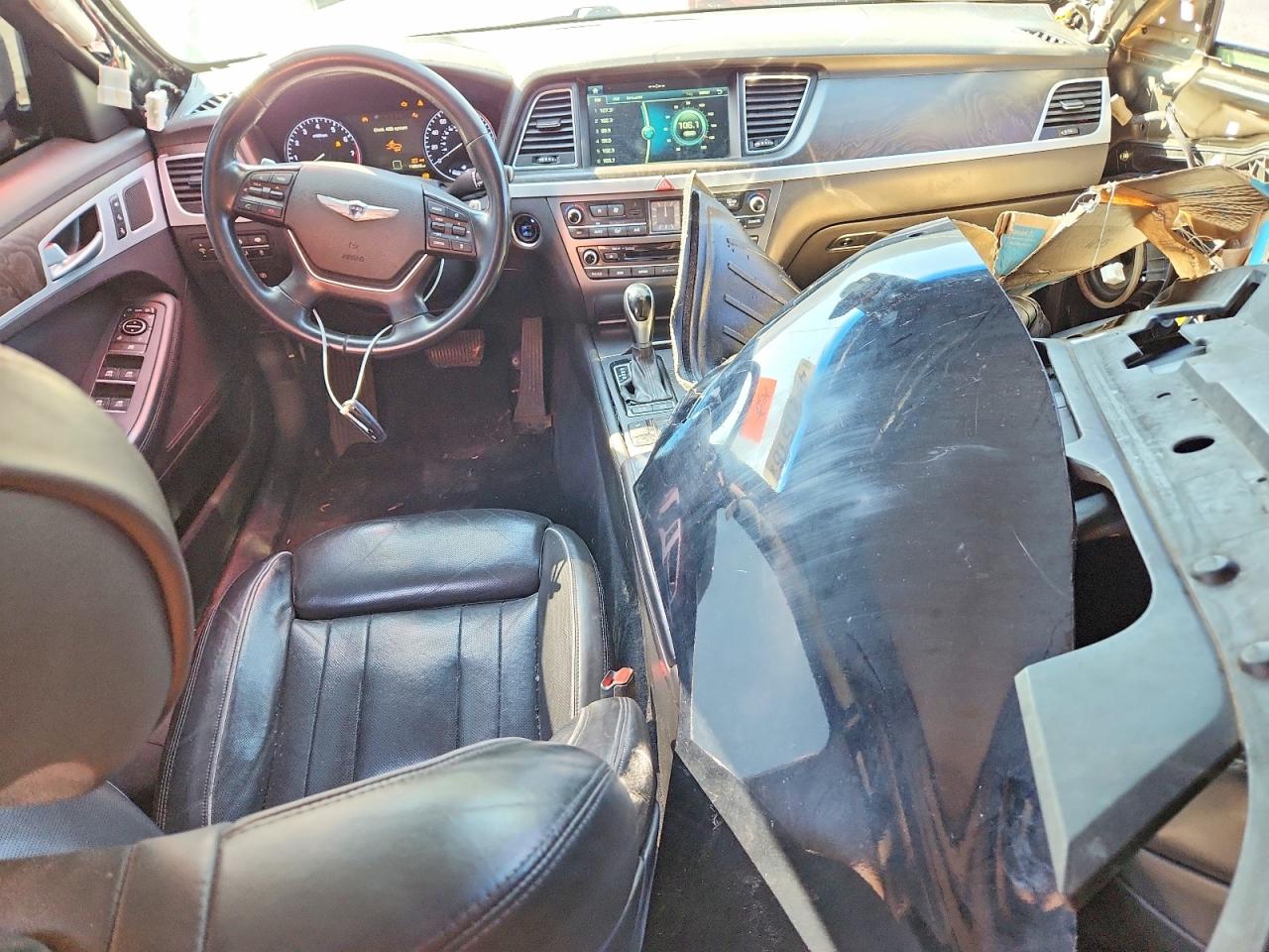 2015 HYUNDAI GENESIS