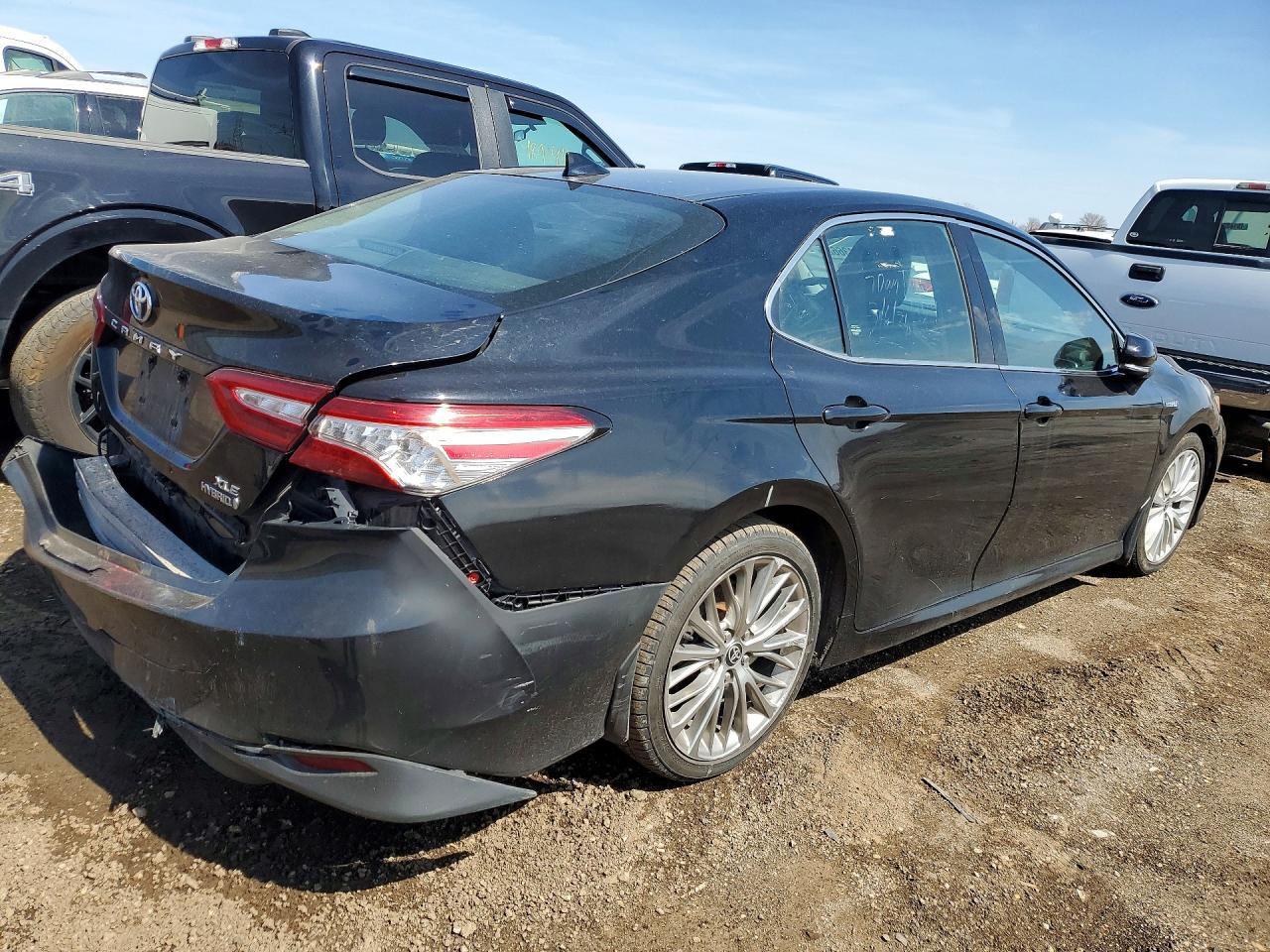 2020 TOYOTA CAMRY