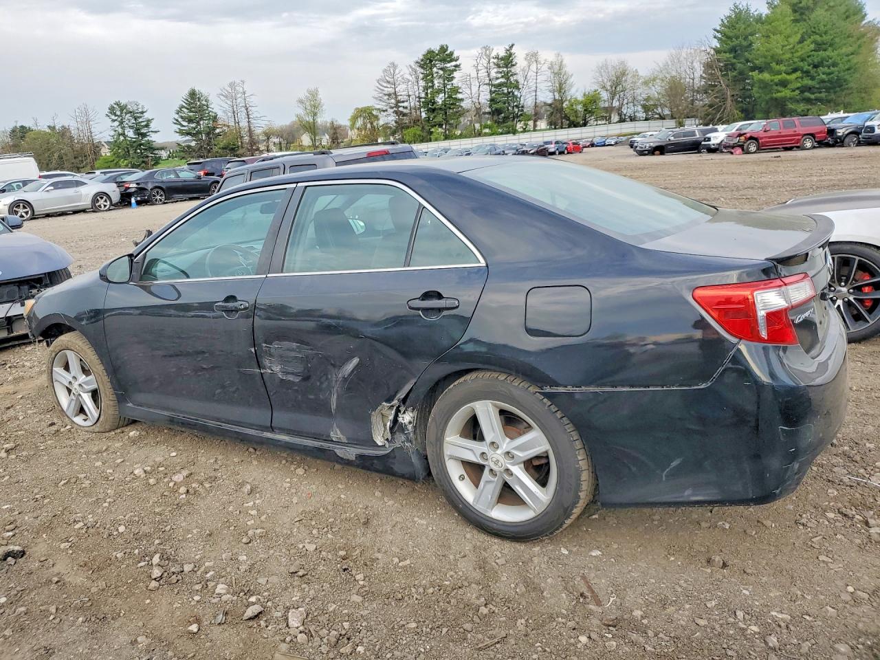 2012 TOYOTA CAMRY