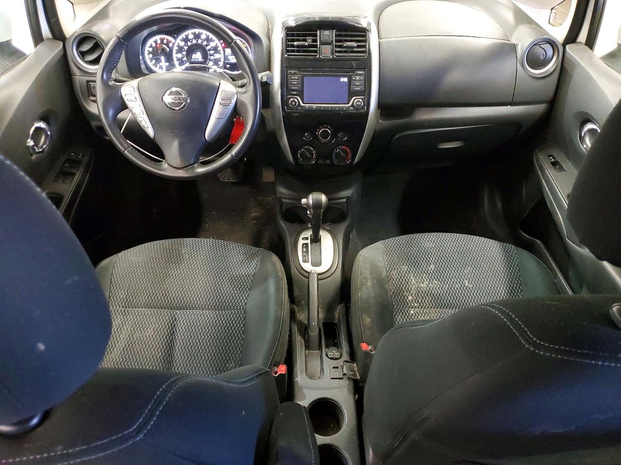 2015 NISSAN VERSA