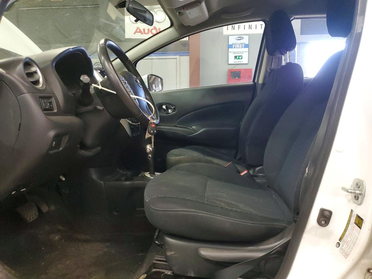 2015 NISSAN VERSA